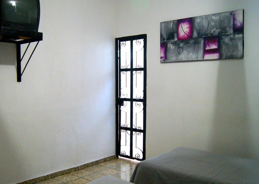 Hotel Mexicali Colima Bagian luar foto